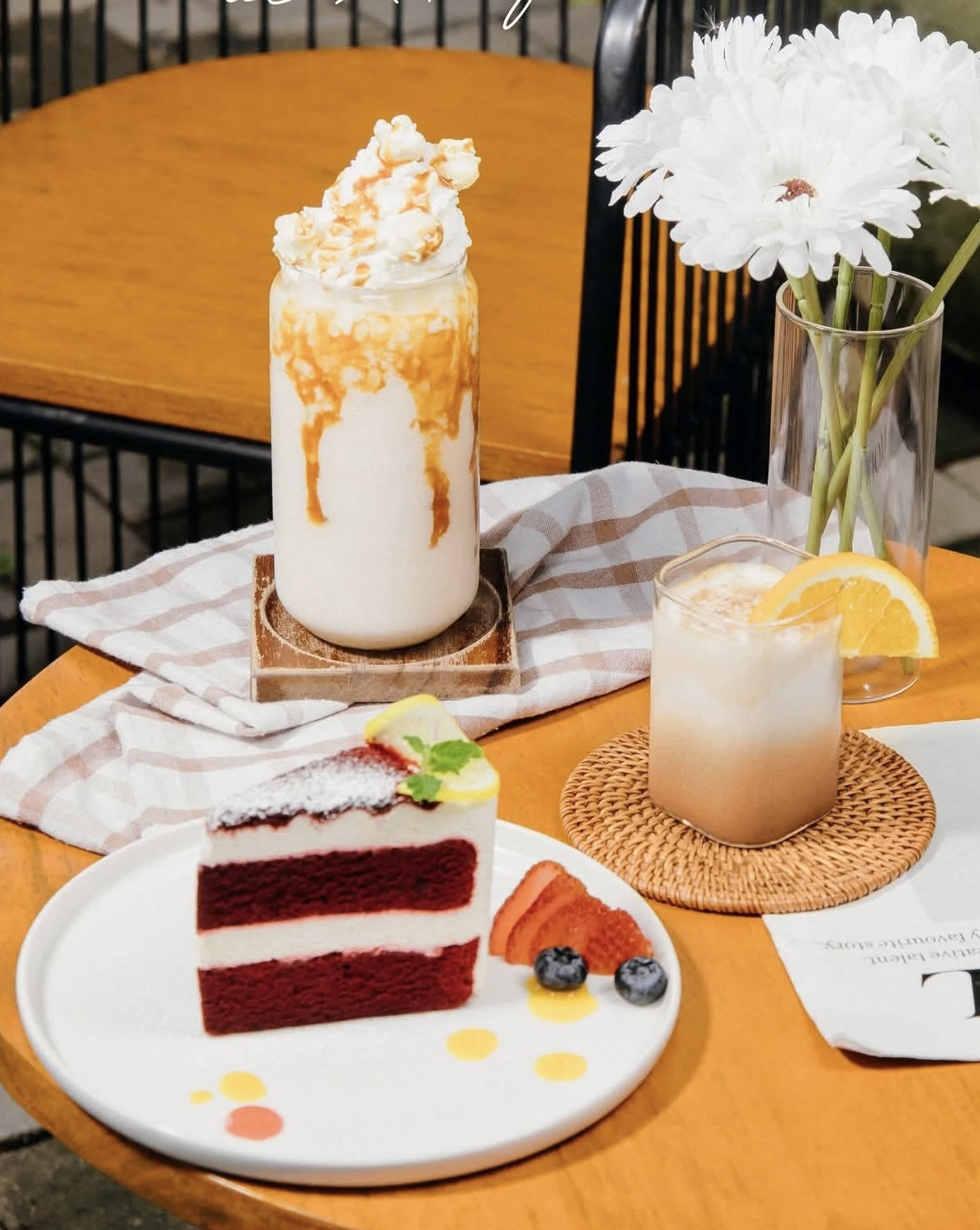 X BEEF cafe drinks and dessert table